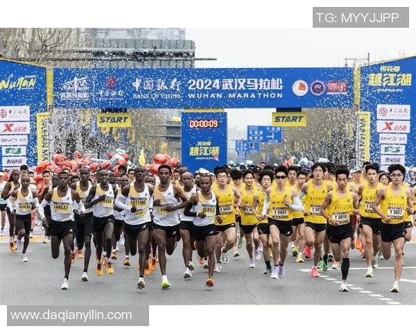 武汉攀岩队在城市马拉松中的团队协作表现精彩点评与分析 武汉攀岩队在城市马拉松中的团队协作表现精彩点评与分析